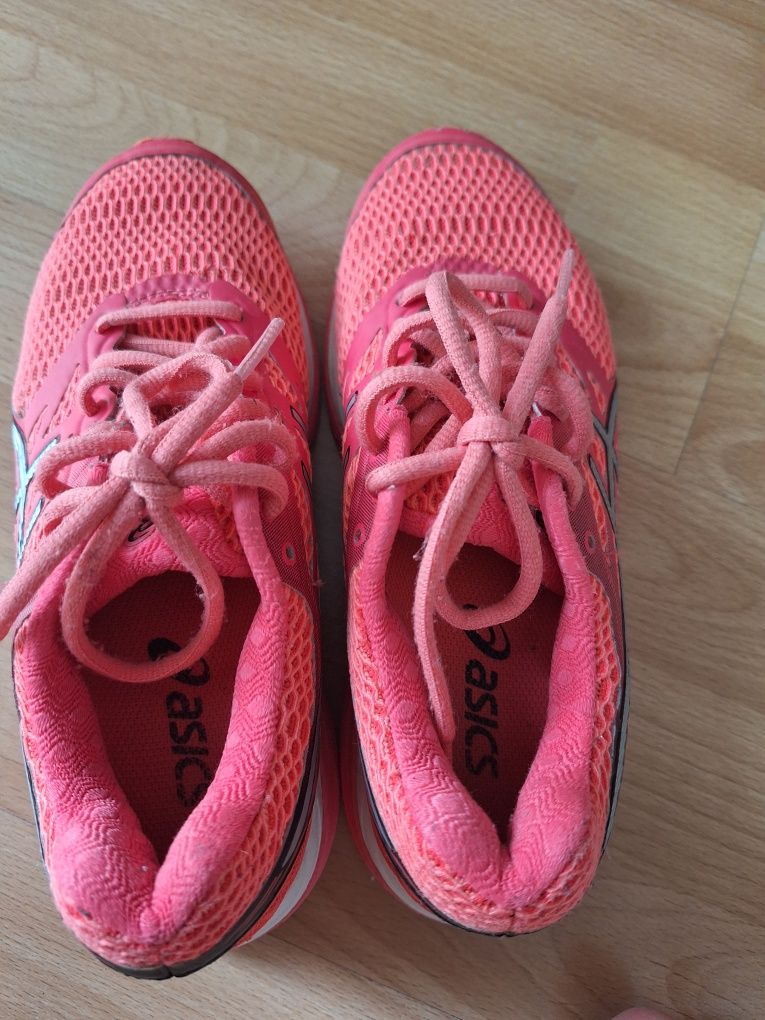 Детски маратонки Asics