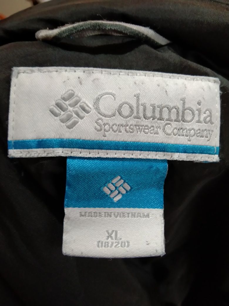 Продам пуховик columbia подростковый