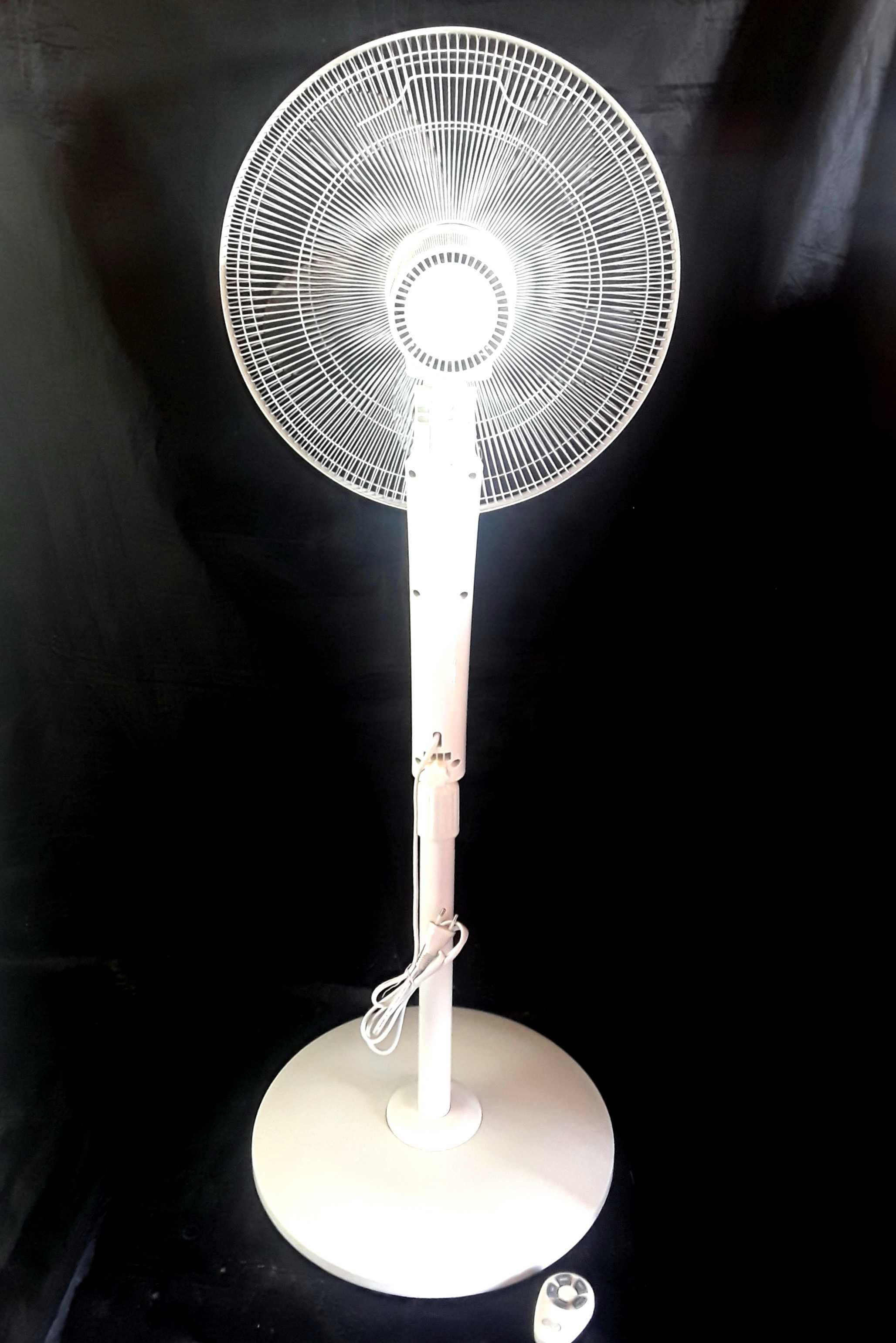 Ventilator cu picior si telecomandă ARGO NOU - 170 Lei