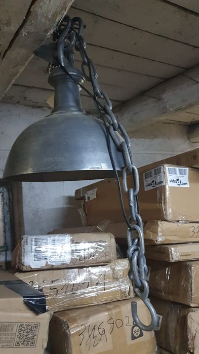 Candelabre pt restaurante sau cafenele din aluminiu cu lant ce atarna