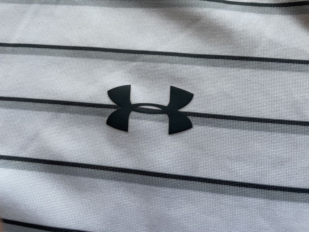 Under Armour White Tshirt XL