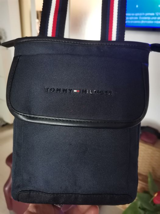 Vand geanta TOMMY HILFIGER marime mica