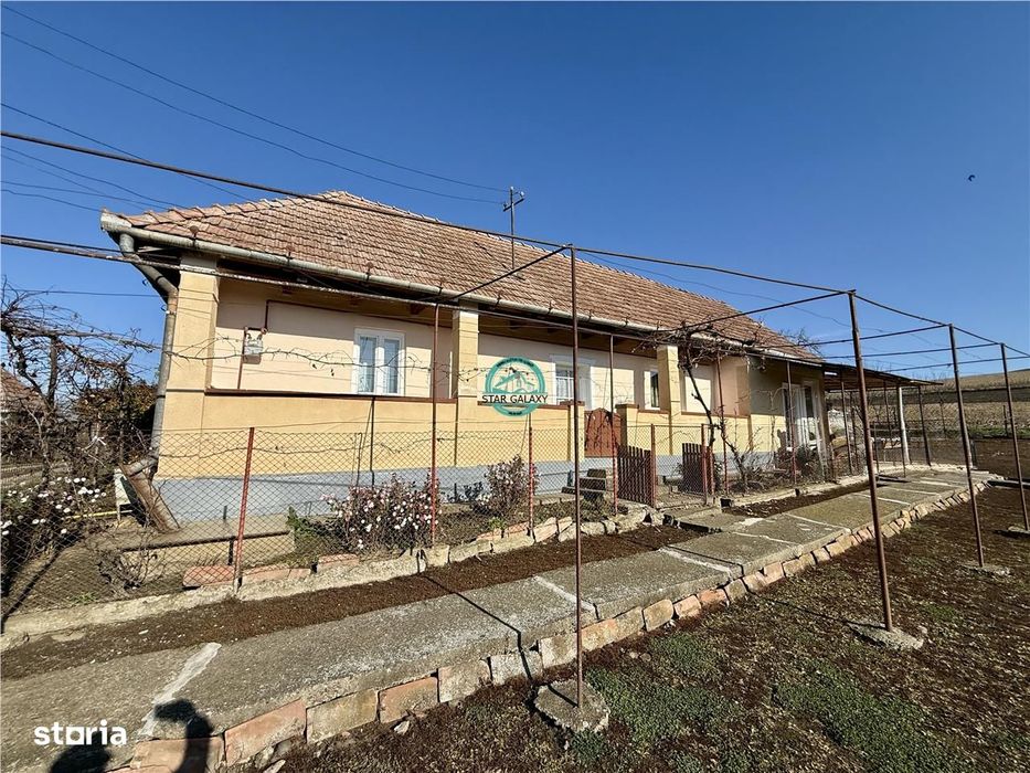Casa cu teren de 5400 mp intravilan de vanzare, loc. Dileu Vechi