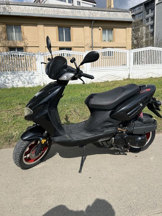 Vând scuter Ride Twister 125cc
