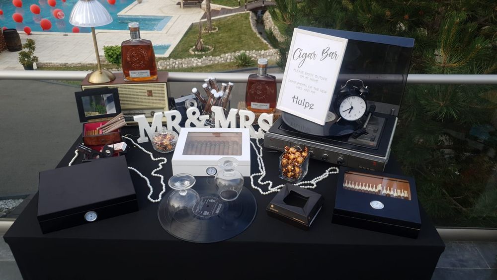 Mini Cigar Bar sau Gentlemen's Corner