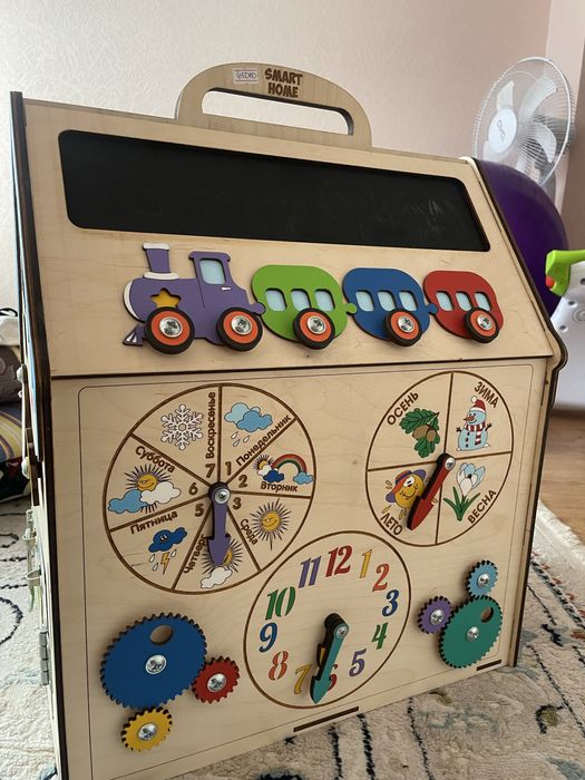 Продам бизиборд: моторика, логика, внимание