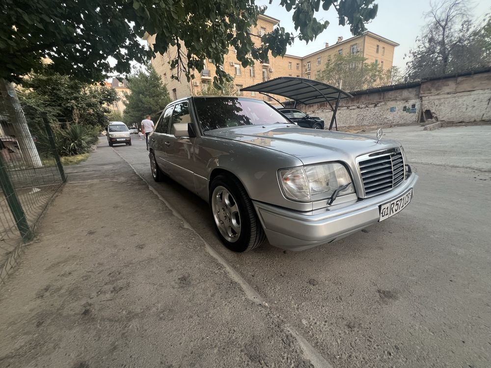 Продается Мерседес w124