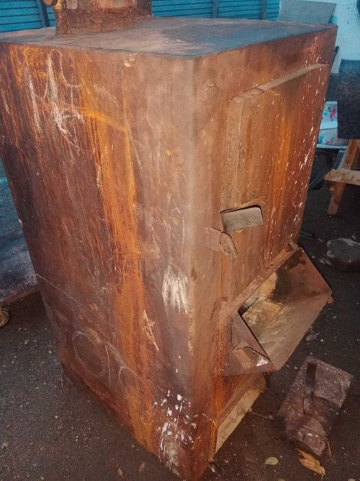 Продам печку отопления в хорошем состоянии