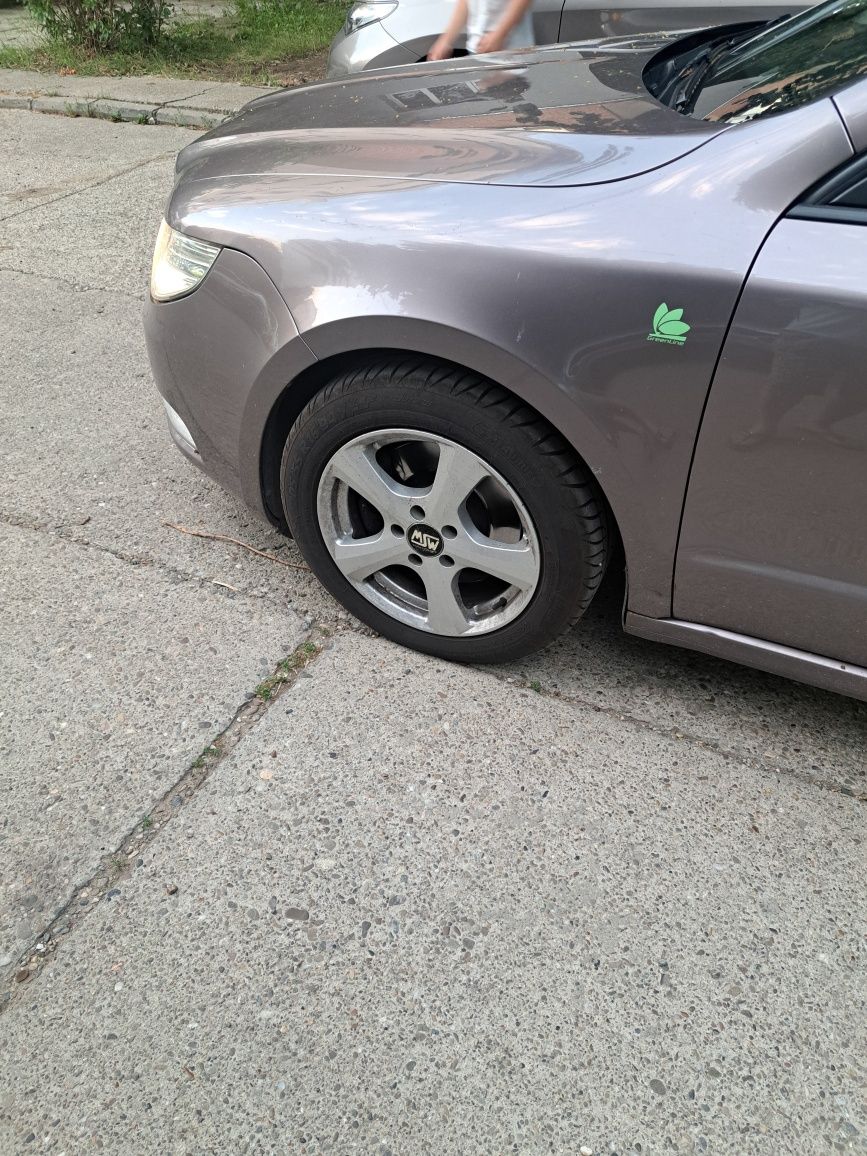 Vind Skoda superb