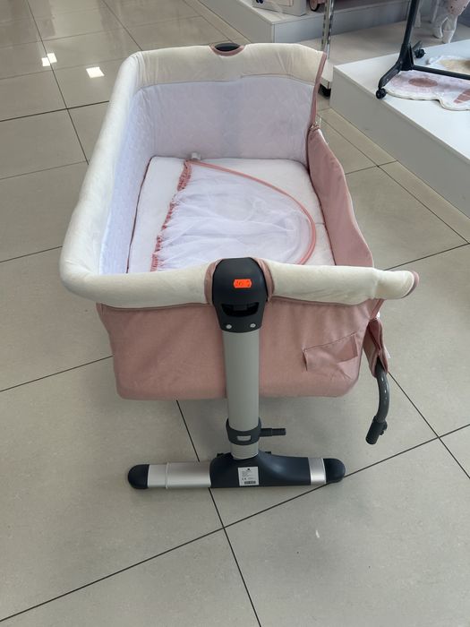 BLACK FRIDAY 25.10-15.11 Детски кошари Next to me с люлеещ механизъм