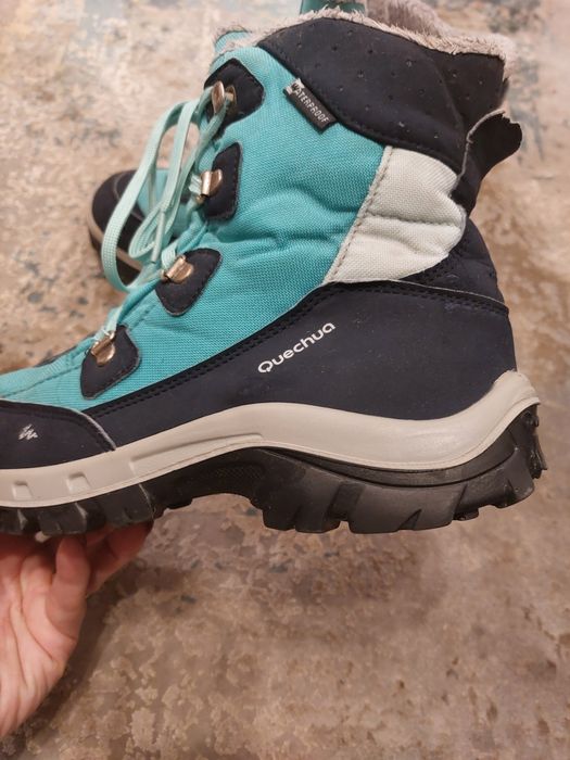 Cizme Quechua impermeabile mărime 38.