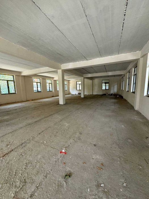 Аренда отдельно стоящего здания 1863 м²  клиника