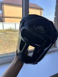 Срочно продам спортивный шлем для каратэ