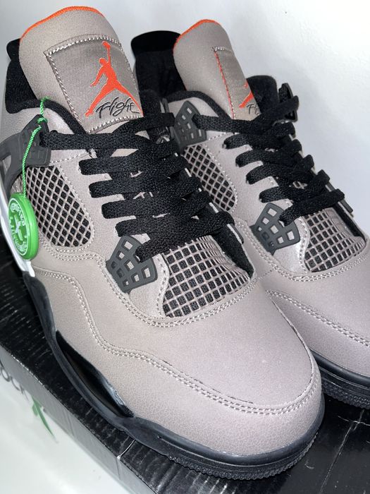 Air Jordan 4 Retro Taupe Haze Brown
