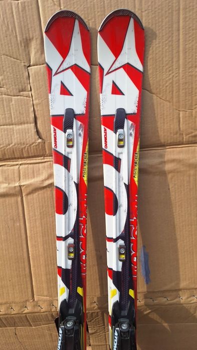 Ski Atomic Redster