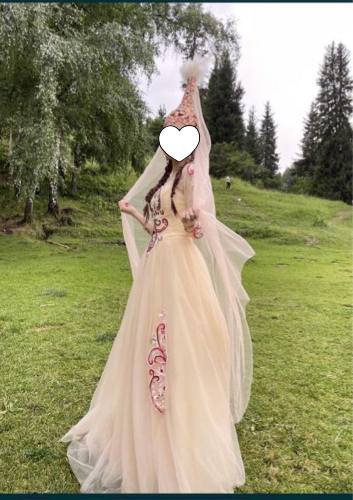 Платье на узату