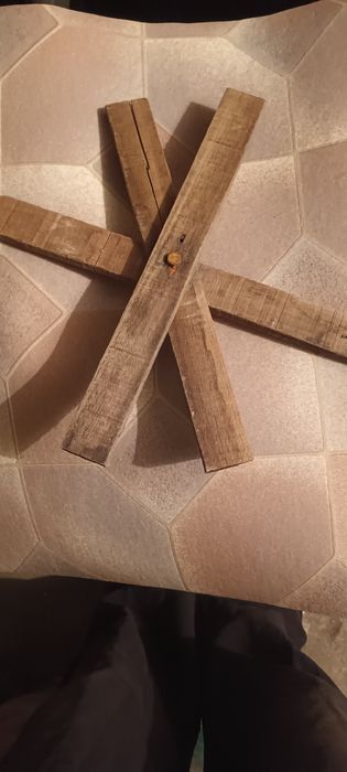 Тава ,алуминий съд,бъркалка,маркуч,дебел лист ламари,бъркалка