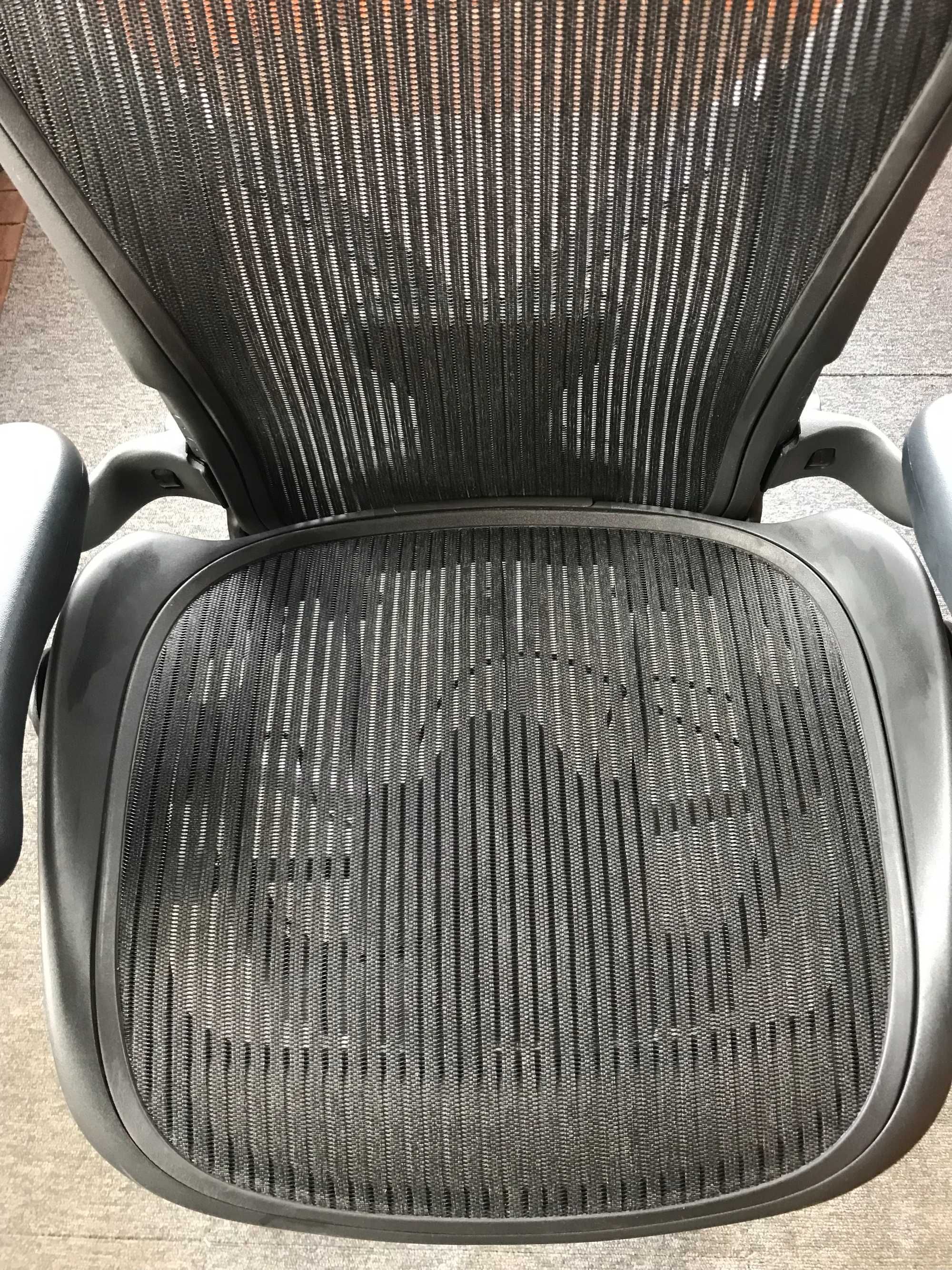 Herman Miller (Aeron)-ергономичен офис работен стол,Размер-B-2012 г.