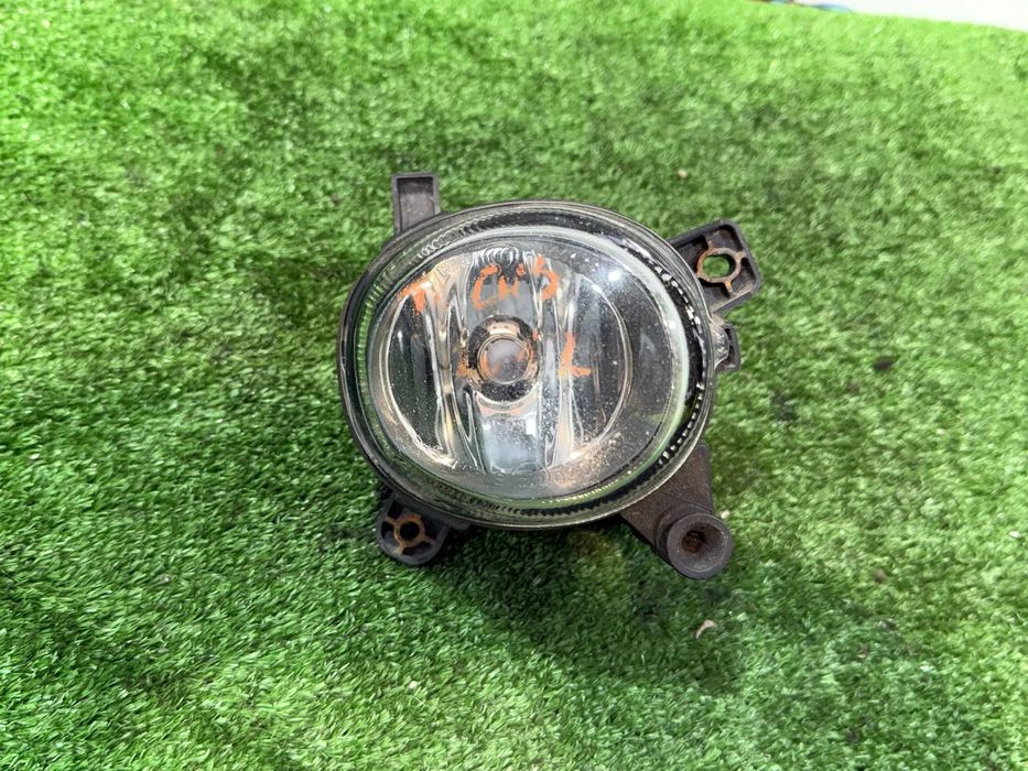 PROIECTOR CEATA FATA DREAPTA AUDI A4 SE 2.0 DIESEL 2010 COD OEM 8T0941700 8T0941700B 2009-2016