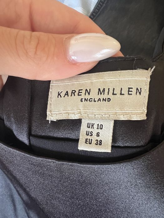 Рокли Sandro и Karen Millen, неразличими от нови