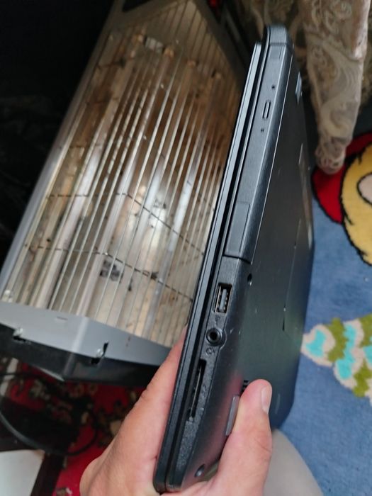 Продаётся ноутбук acer i 3