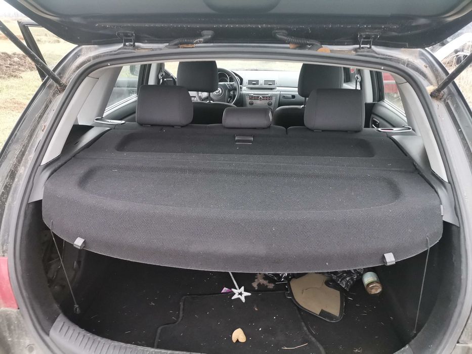 Продавам Mazda 3/Мазда 3 2.0 дизел-143 коня на части.