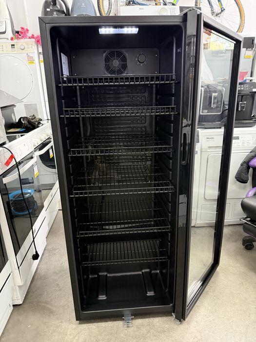 Нова!!! Хладилна витрина EXQUISIT за вино