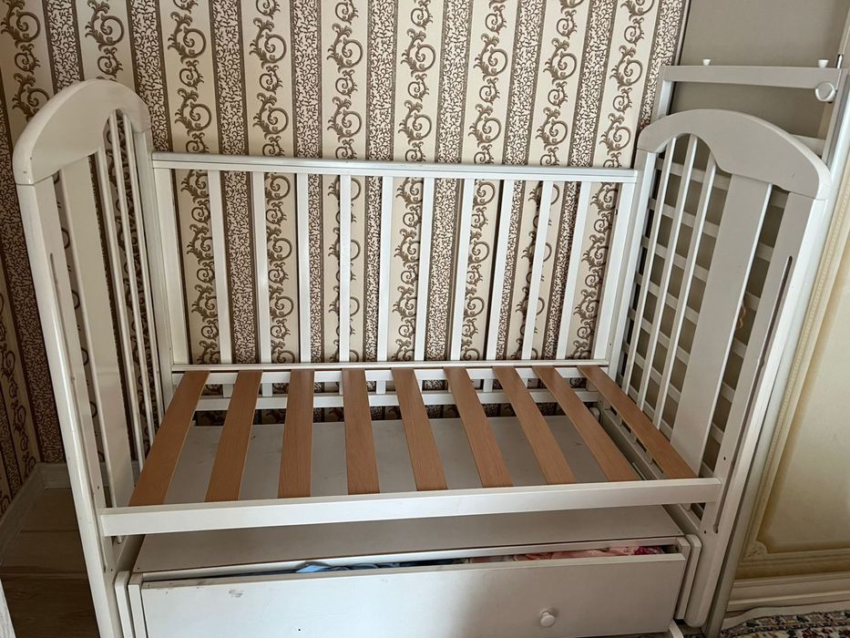 Детская кровать с матрасом