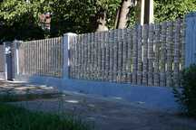 Garduri moderne din sipca metalica plasa bordurata stil jaluzea