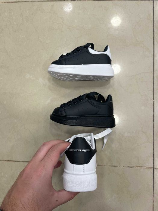Уникални! Детски Мратонки Alexander McQueen! Размери 25-35!