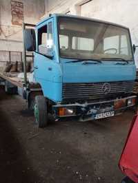 Товарен камион Mercedes 814