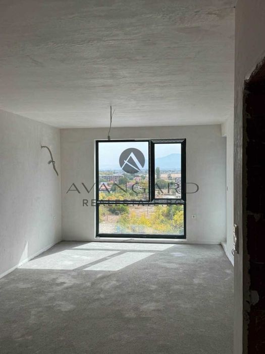 Продава се Двустаен апартамент в Пловдив, Христо Смирненски - 70 кв.м за 1530 €/кв.м - Снимка #1