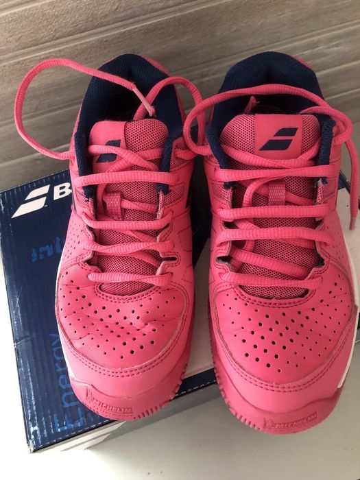 Теннисные кроссовки  на девочку