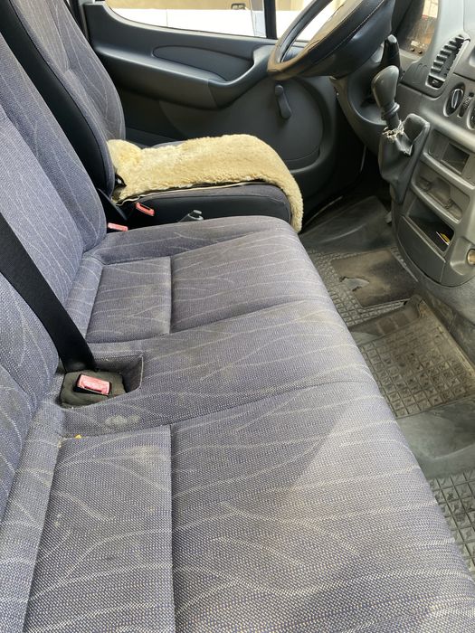 Vand mercedes sprinter 3 locuri