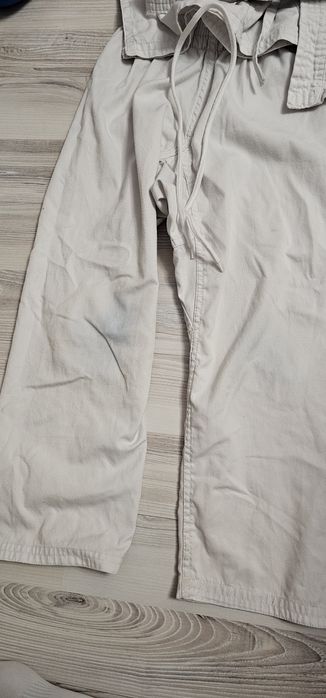 Kimono 5-8 ani plus manusi krav maga