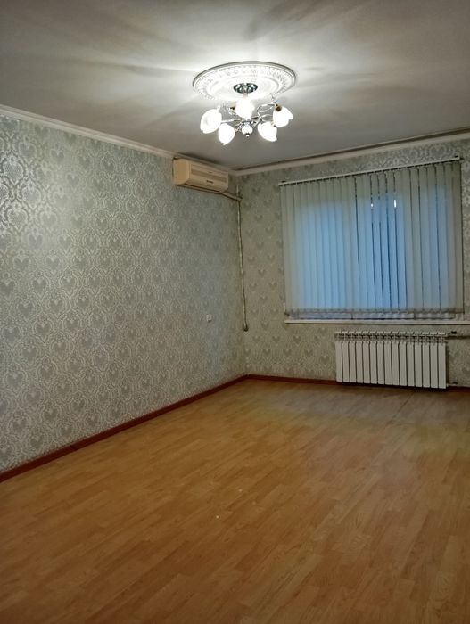 Продам 4 комнатную квартиру