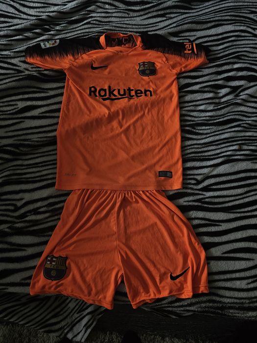 Tricou și pantaloni cu Messi-Barcelona Nike