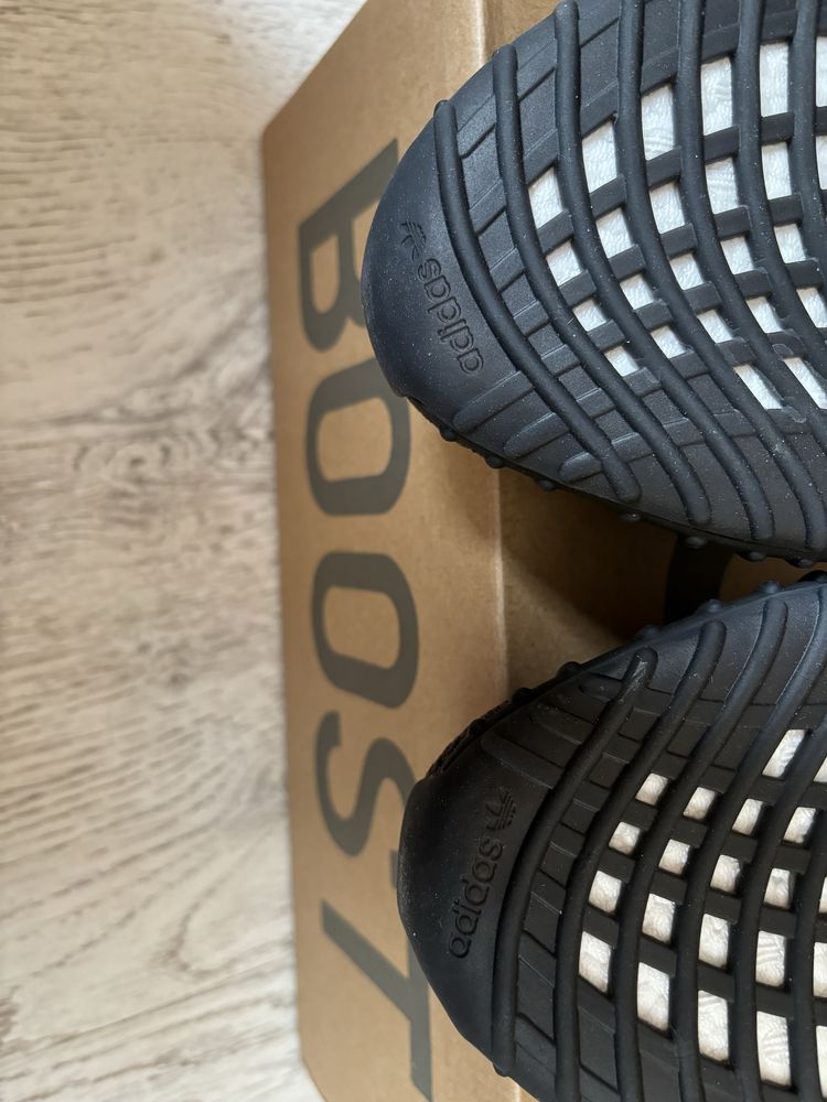 Yeezy 350 v2 Static Black (Reflective)