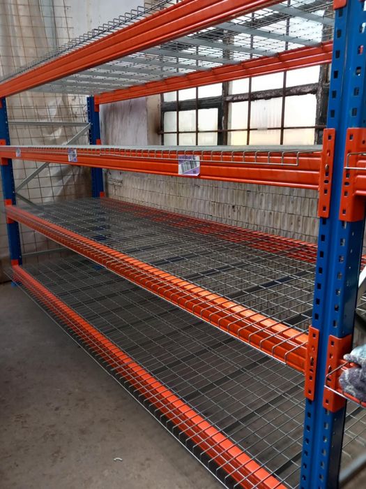 Rafturi metalice profesionale