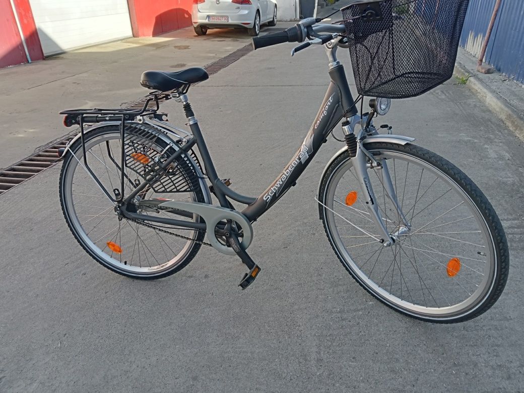 Vând bicicleta din aluminiu pentru dama