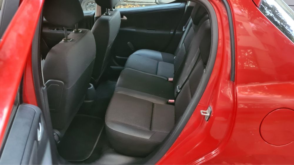 Peugeot 207 2010г. 1.4 hdi