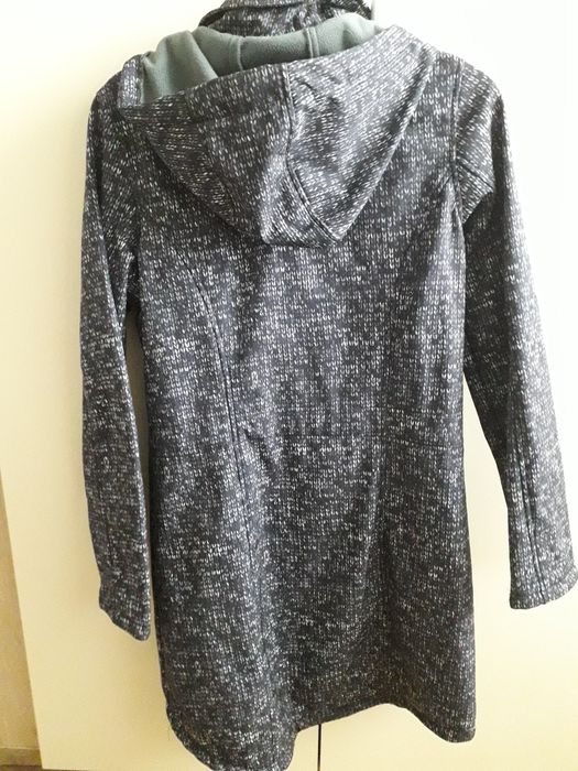 Дамско непромокаево дълго яке