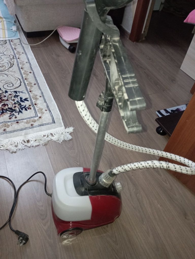 Паравой утюг продам