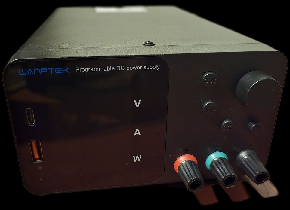 Sursa de tensiune curent continuu reglabila