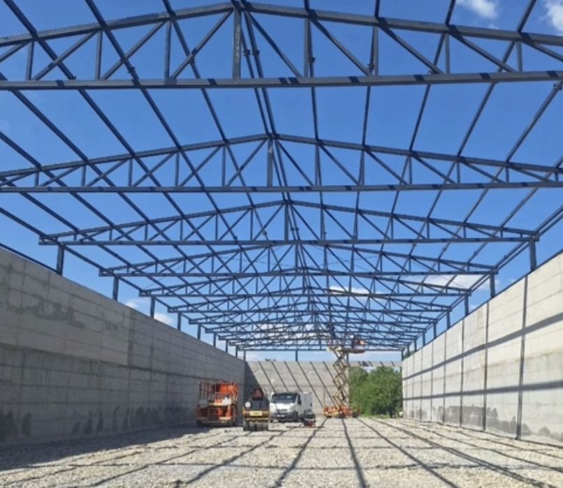 Vand hale și structuri metalice,  industriale și agricole