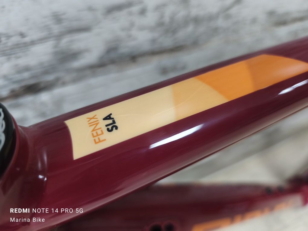 НОВА алуминиева шосейна рамка Ridley Fenix SLA Disc с дефект на боята