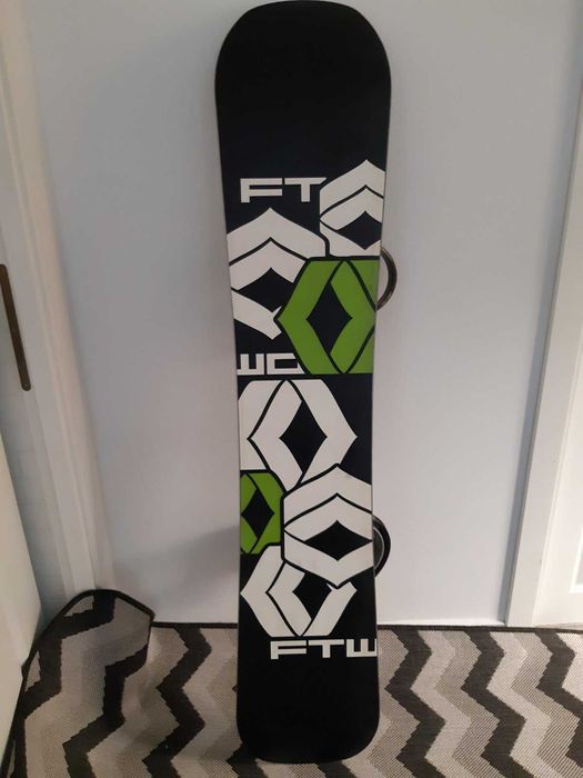 Placa snowboard 150 cm FTWO cu legaturi noi