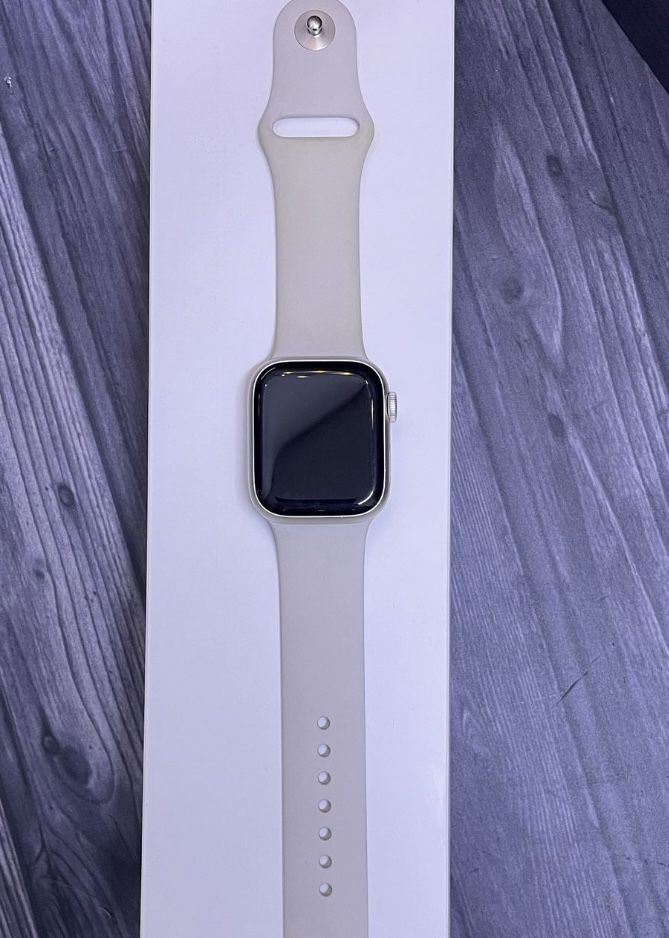 Продам Apple Watch se,40mm