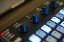 Akai FIRE pt Fl Studio cu licenta pt FL STUDIO FRUITY edition