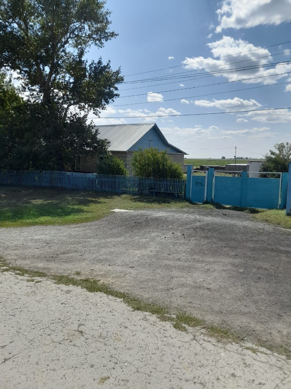 Продам дом в сельской местности.